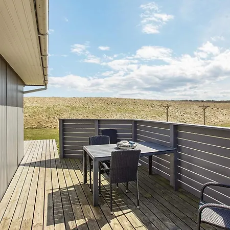 6 Person In * レムヴィー